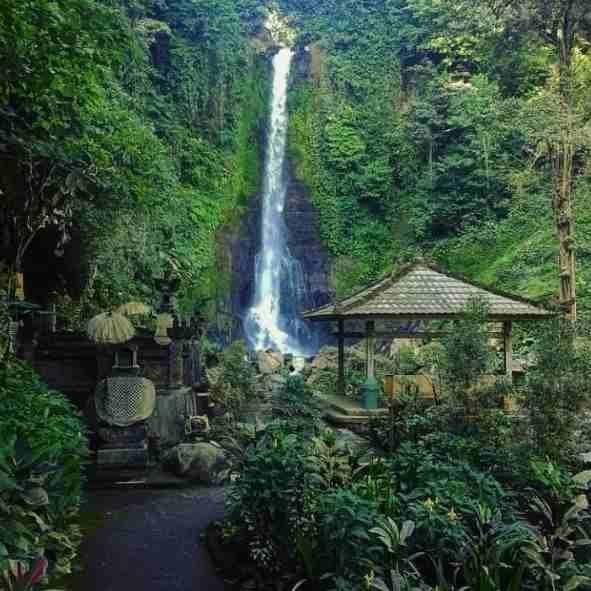 Air Terjun Gitgit merupakan salah satu destinasi wisata alam yang paling menakjubkan yang ada di Bali
